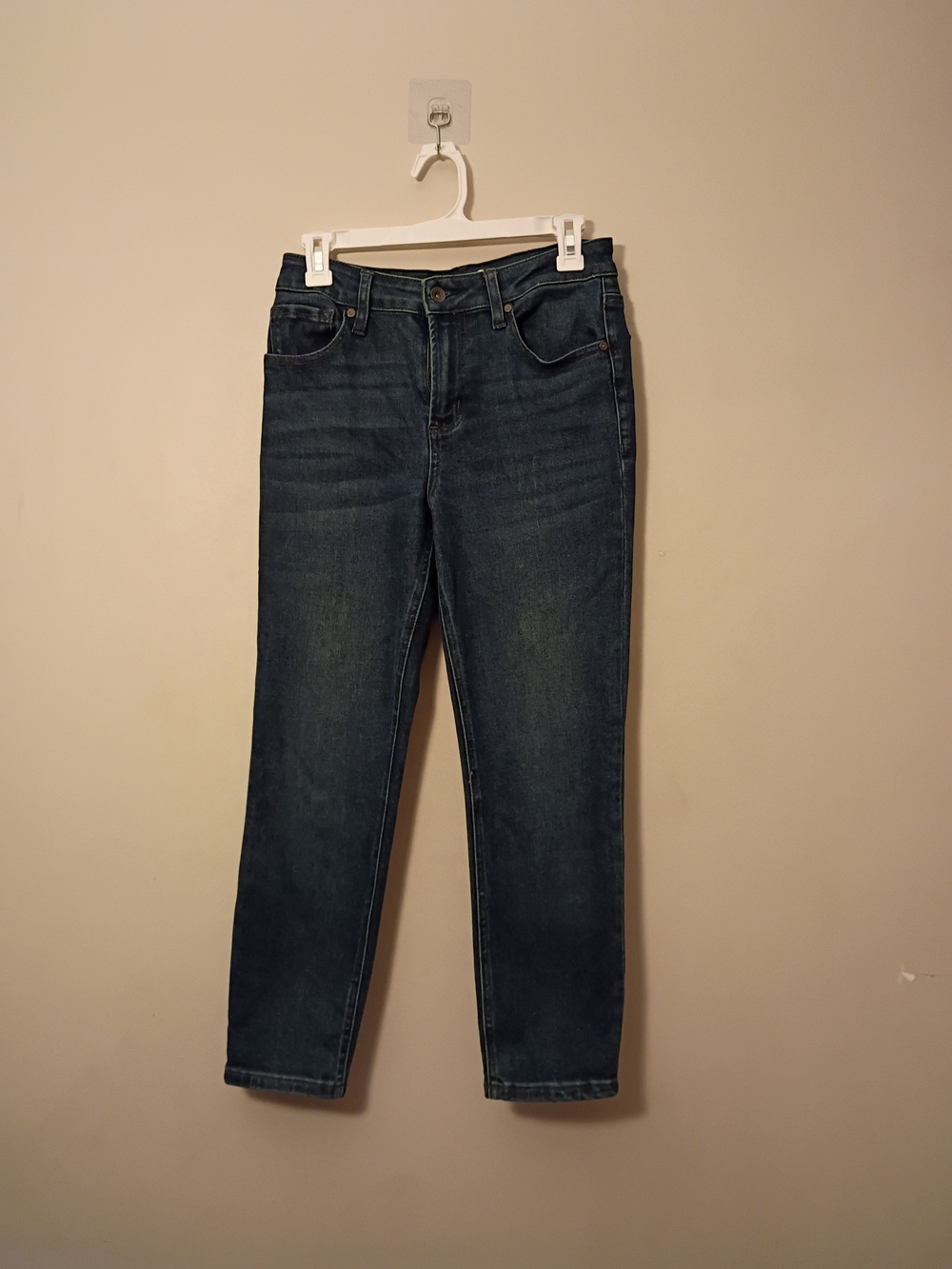 Max Studio Indigo High Rise Skinny Crop Jeans in Dark Blue Wash 6